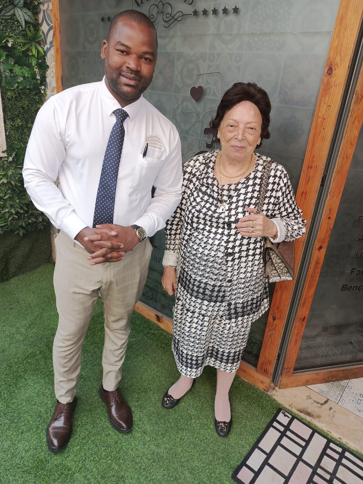 Cliente amável - Dura Barato Luanda