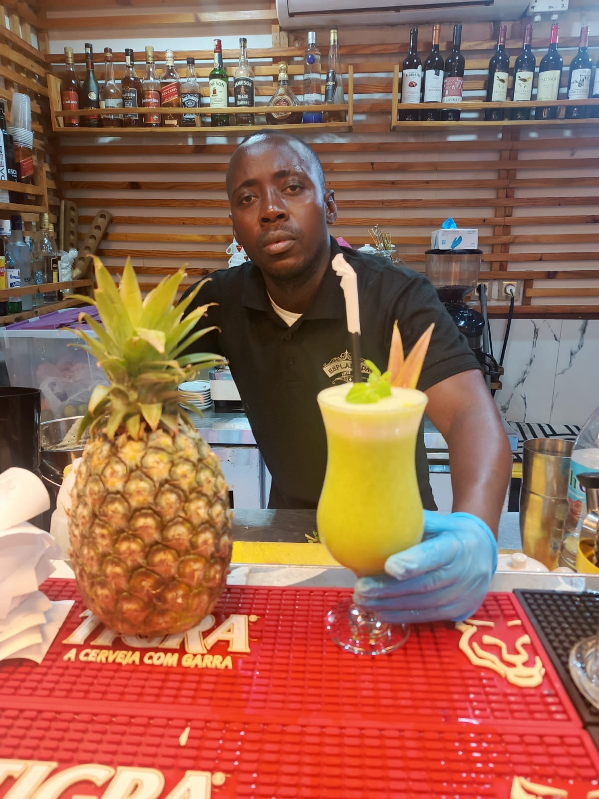 Barman - Dura Barato Luanda